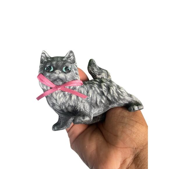 Vintage Cat Figurines Gray Kittens Ceramic Kitschy Set of 2 - Picture 5 of 7